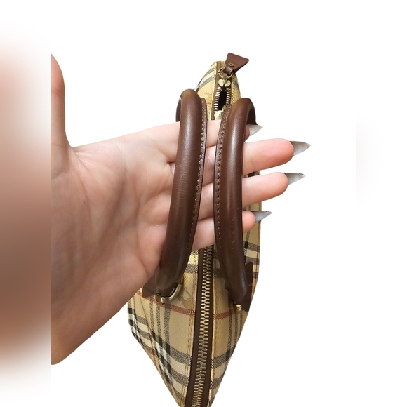 Burberry Haymarket Check Alma Style Tote w/ COA - Picture 6 of 13